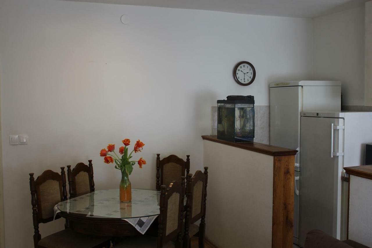 Apartman Tafra Omiš Exterior foto